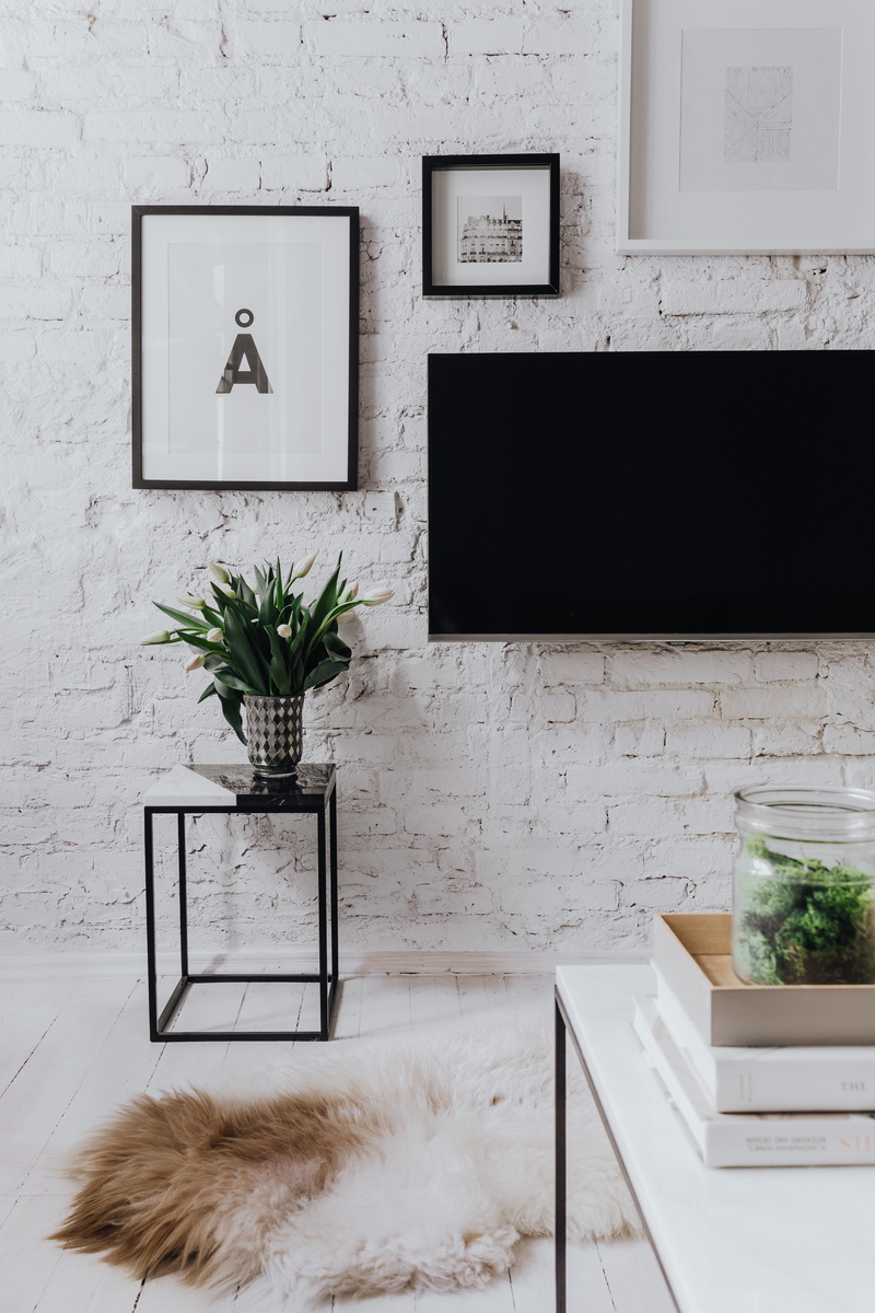 white walls, un, nature, seat, growth, design, wooden floor, coffee table, Uncommon, indoors, marble, absence, potted plant, scandinavian, common, table