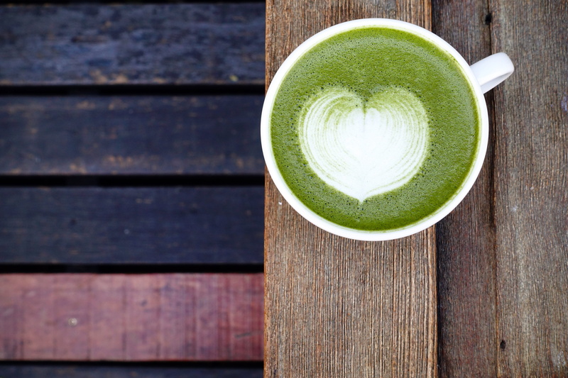tea cup, food and drink, white, Powder, matcha powder, ceramic, frothy drink, green color, wellbeing, non-alcoholic beverage, wood - material, directly above