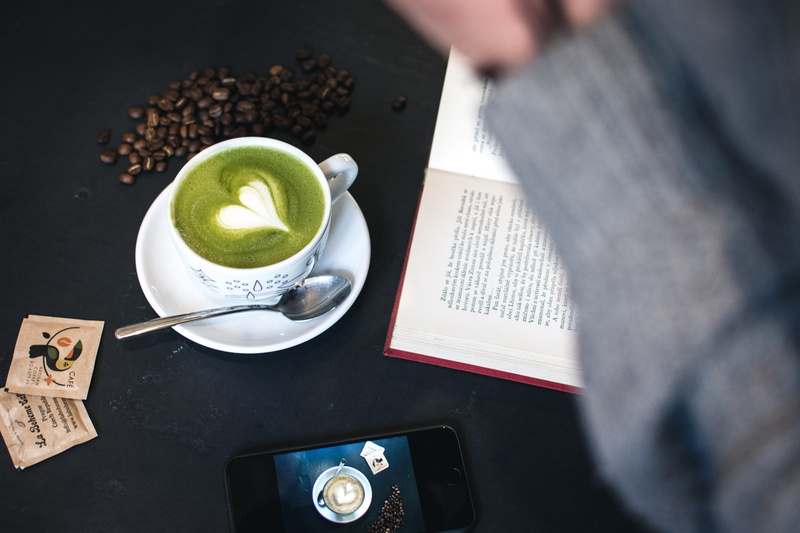 indoors, latté art, 5K, latt, table, high angle view, refreshment, Green tea, people, coffee Cup, holding, green, cup, food and drink, one man only, tray