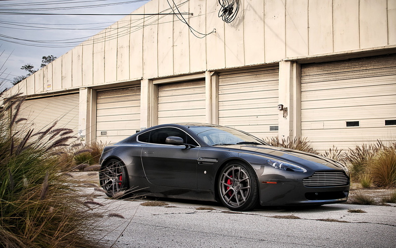 1080P, land vehicle, no people, motor vehicle, parking, nature, garage, city, transportation, crash, sports car, Aston Martin, building exterior, outdoors