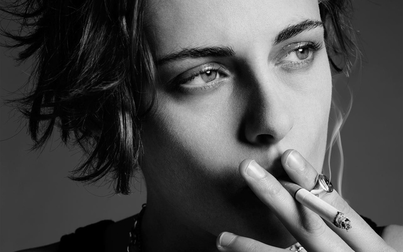 4K, lifestyles, smoke, girl, one person, holding, portrait, looking at camera, nail, body part, beauty, film, human body part, adult, young adult, finger