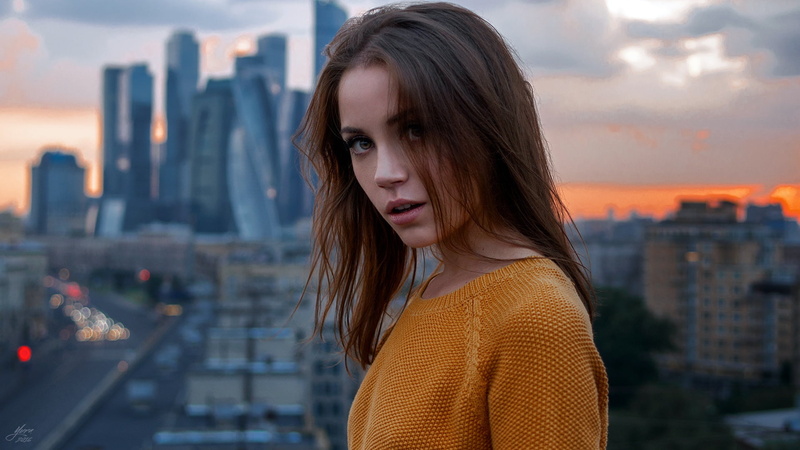 city, adult, mouth, contemplation, Ksenia Kokoreva, office building exterior, lips, beauty, portrait, outdoors, Yuri G See Also:, 1080P, standing, bokeh