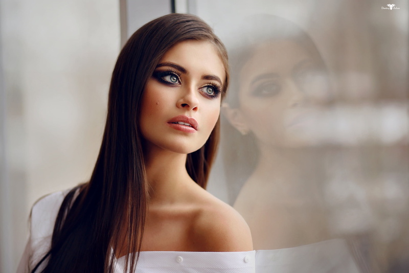 young women, young adult, model, females, hair, 1080P, contemplation, long hair, hairstyle, portrait, beautiful woman, brunette, modern, looking into the distance