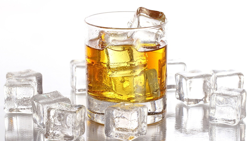food, table, close, glass, beer, object, still life, bubble, indoors, household equipment, cold temperature, wet, no people, close-up, alcohol, cold, beverage
