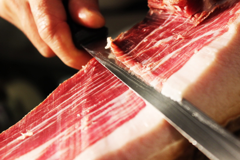close-up, cutting, indoors, human body part, cutting Board, slice, raw Food, one person, beef, jabugo, Spanish, process, red meat, red, meat, jamon iberico