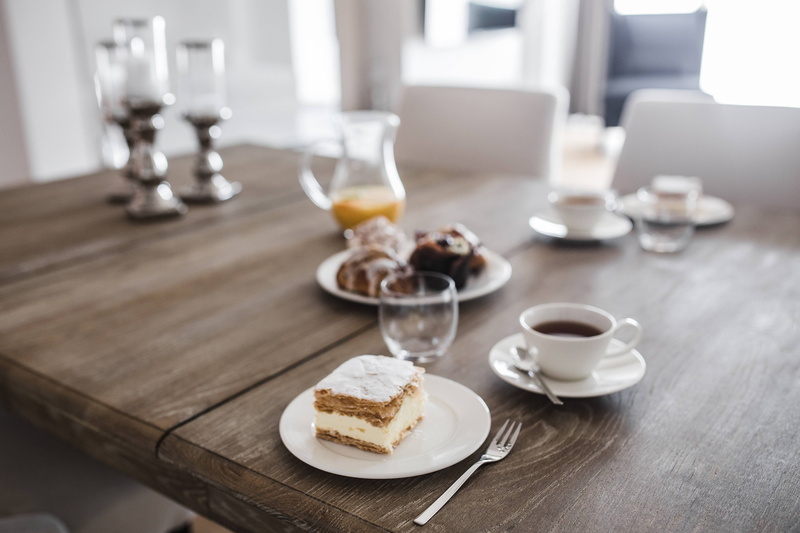 drink, indoors, cake, no People, sweet food, food And Drink, french food, drinking Glass, silverware, table, cream, meal, luxury, mug, dining, wineglass