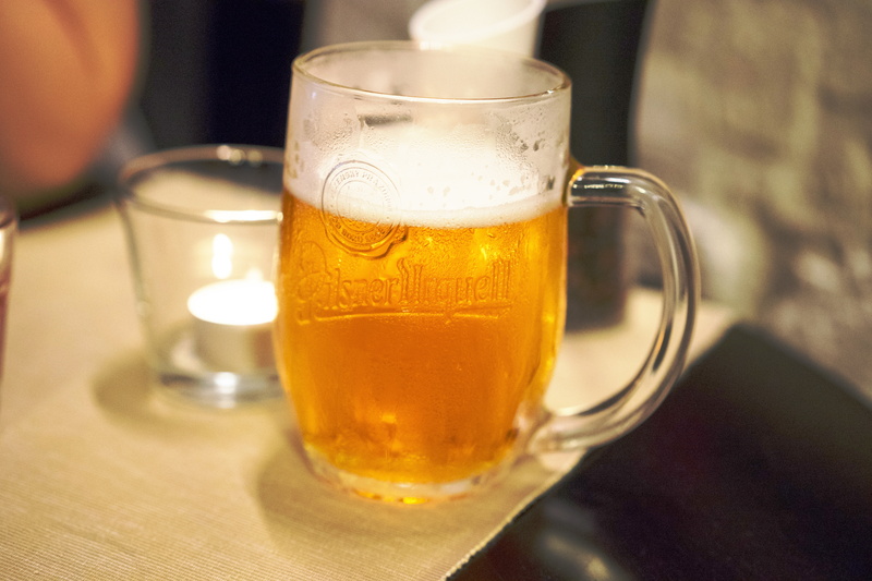 brewery, household equipment, drink, glass, beer glass, lager, bar - drink establishment, beverage, cold, foam, beer, cup, close-up, yellow, indoors, pint glass