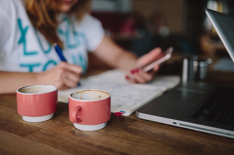 coffee, technology, selective focus, businesswoman, lifestyles, computer, creativity, hand, preparation, female, domestic kitchen, woman, table, workplace