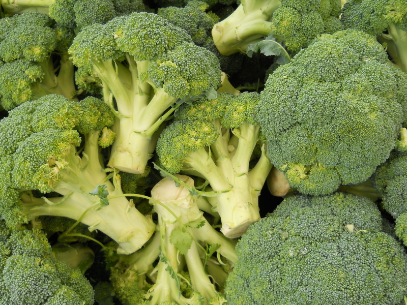 eating, vegan, bunch, freshness, for sale, kitchen, retail, retail display, food, ingredient, appetizer, fresh vegetables, close-up, organic, snack, healthy