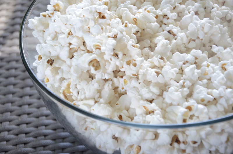 wellbeing, mat, tray, movie night, eat, snack, rice - food staple, large group of objects, close-up, food, sweet food, salty, crockery, food and drink