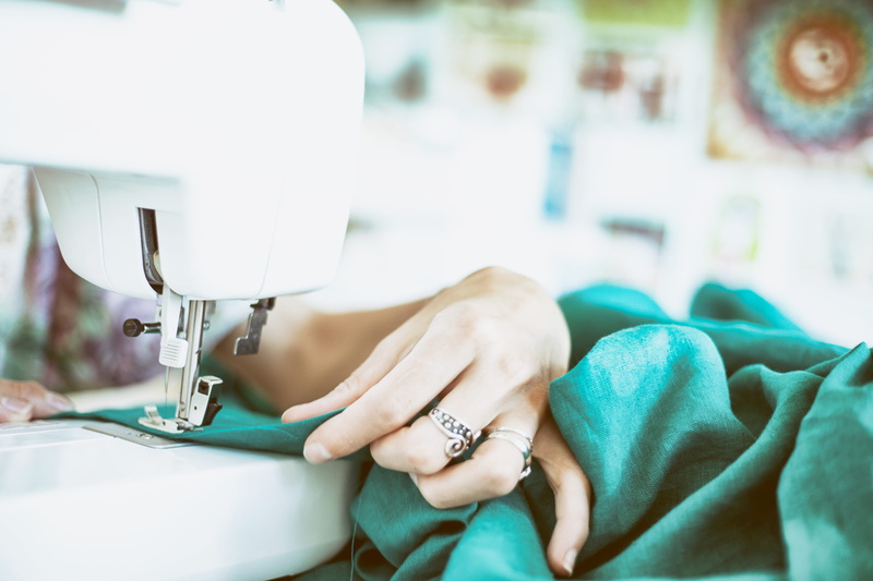 adult, craft, indoors, 5K, fashion, sewing machine, human hand, stitching, finger, occupation, focus, one person, creativity, white, close-up, person