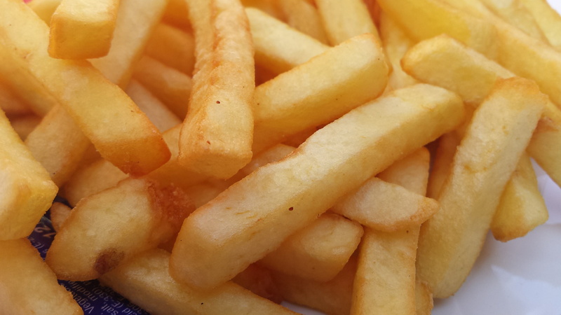 deep fried, potato Chip, lunch, French Fries, fried, prepared Potato, yellow, fast Food French Fries, Potato, no people, Food, meal, pile, condiment, indoors