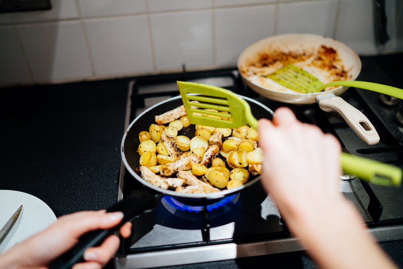4K, utensils, kitchen utensil, plastic, healthy eating, freshness, selective focus, food, high angle view, vegetables, human body part, cooking, spatula