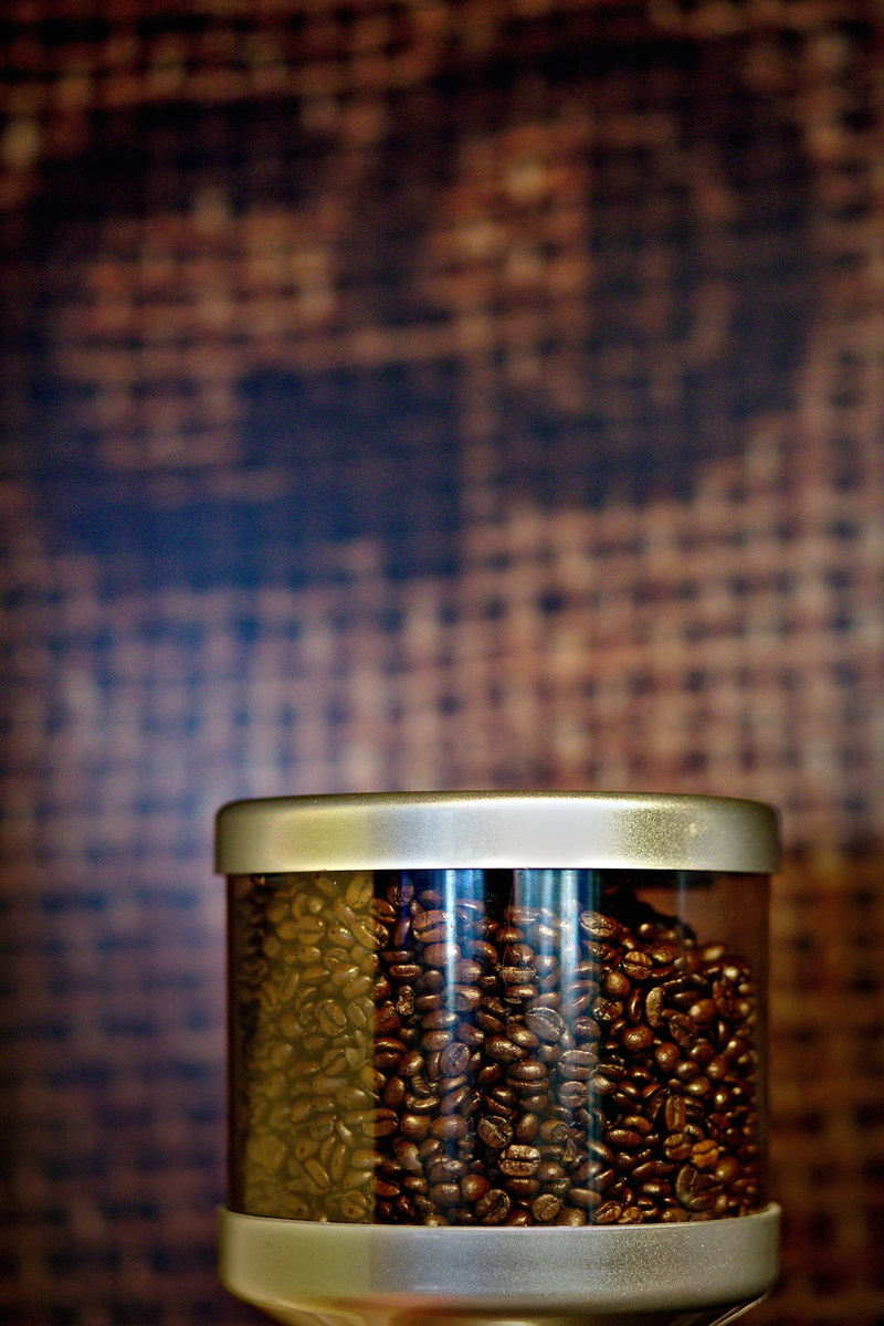 seed, gold colored, drink, large group of objects, brown, coffee - drink, container, refreshment, coffeemaker, focus on foreground, grey, indoors, metal
