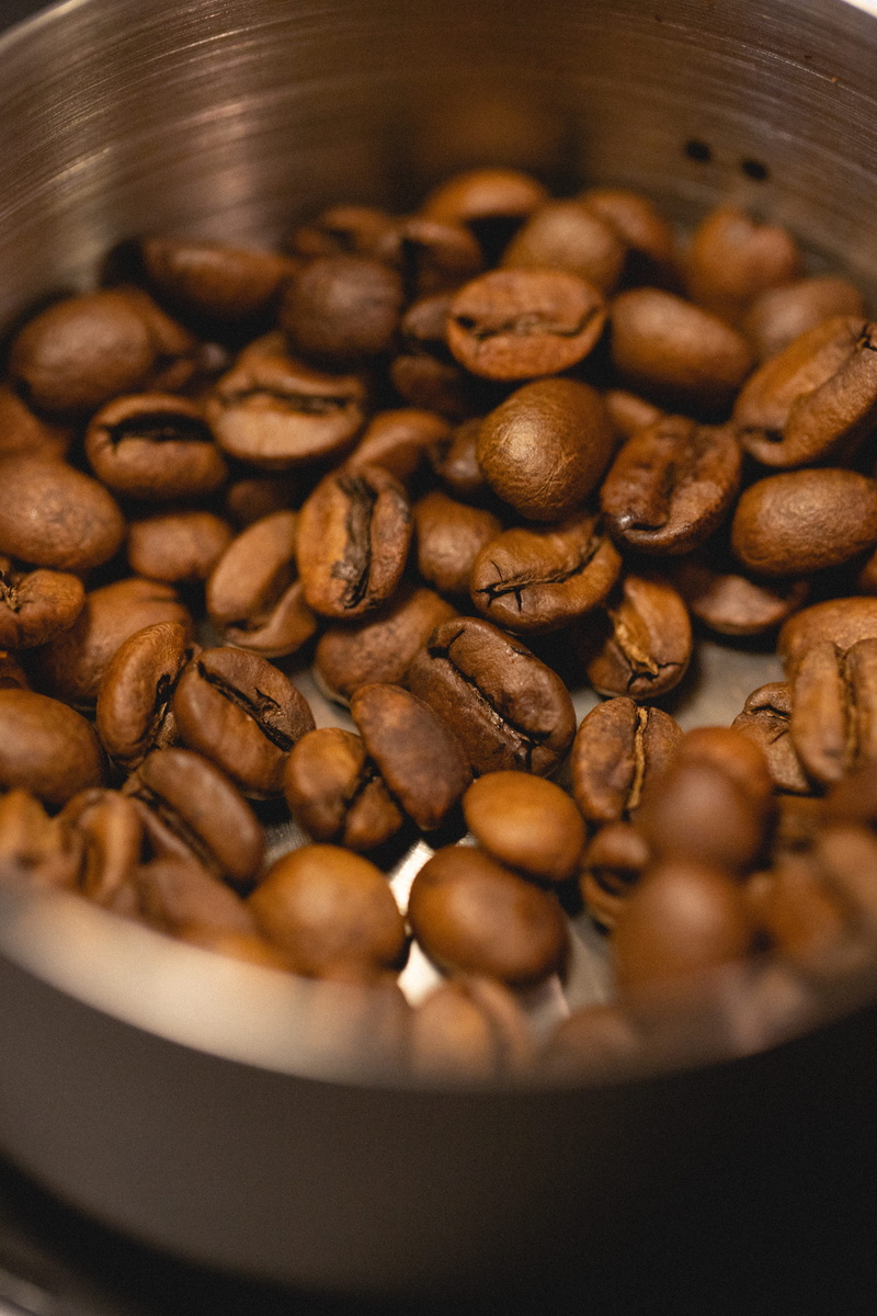 coffee - drink, roasted, produce, close-up, indoors, seed, roasting, plant, bowl, coffee bean, no people, 5K, brown, caffeine, bean, container, temptation