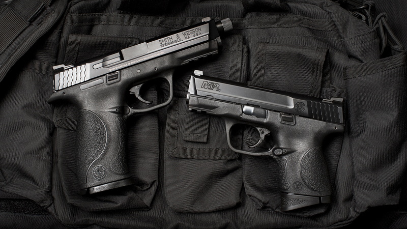 smith and wesson, trigger, 4K, firearm, handgun, monochrome, black and white, weapon, gun