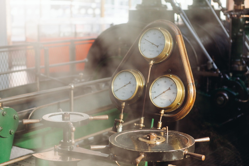 vintage gauge, day, industry, equipment, steel, time, instrument, pressure, analog, instrument of measurement, steam, engineering, brewery, metal, close-up