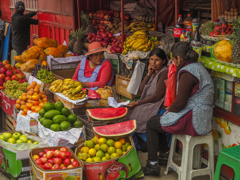small business, plant, healthy eating, citrus fruit, consumerism, sale, retail, food, wellbeing, buying, vegetable, surrounded, market stall, grapefruit