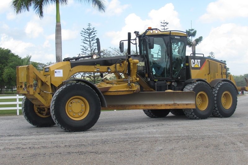street, transportation, equipment, construction industry, power, grader, construction site, yellow, wheel, outdoors, road, sky, construction, land vehicle