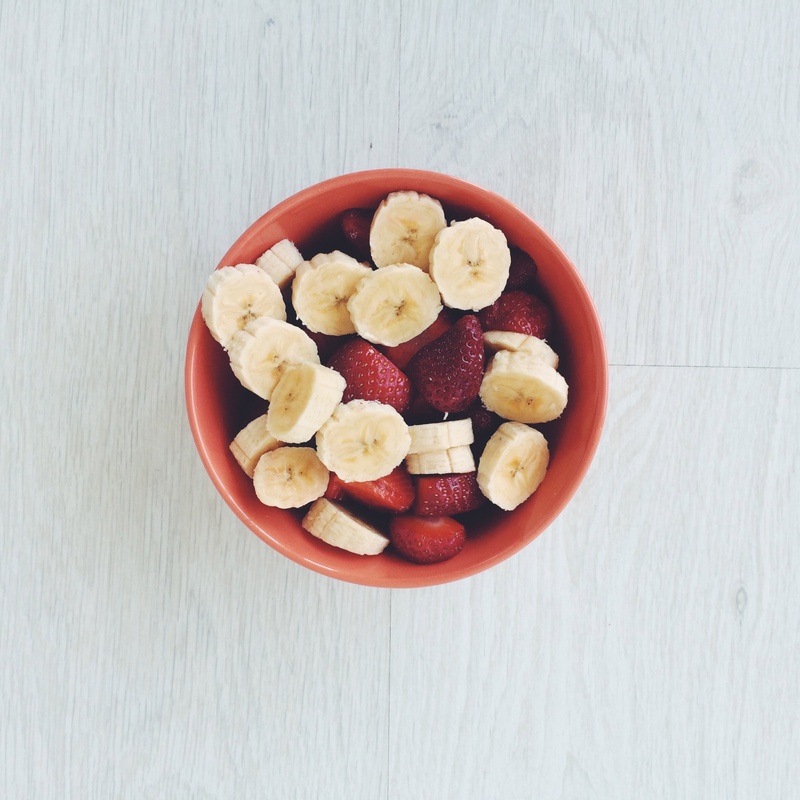 meal, nut, fruit, snack, ready-to-eat, no people, vegetables, breakfast, boat, freshness, table, strawberry, nut - food, 1080P, close-up, strawberries