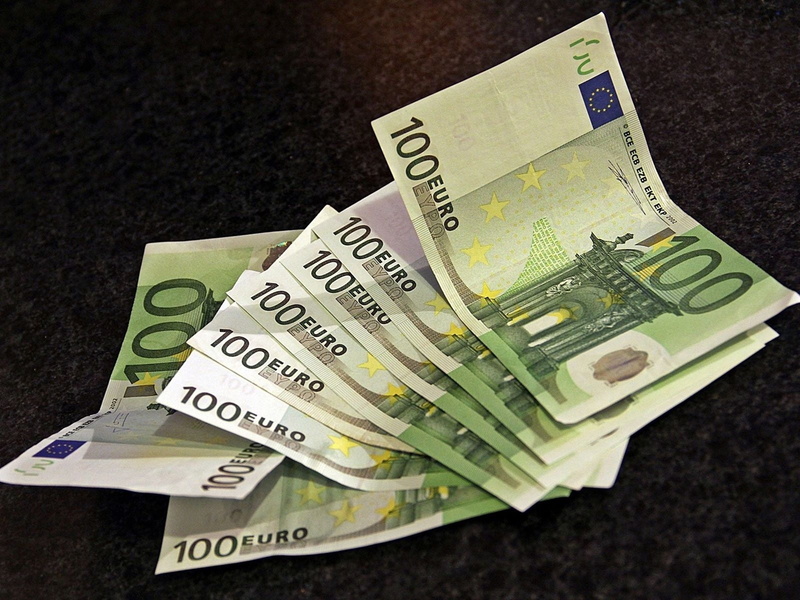 studio shot, business, banking, western script, euro Symbol, money, still life, paper Currency, black background, no people, making Money, paying, close-up