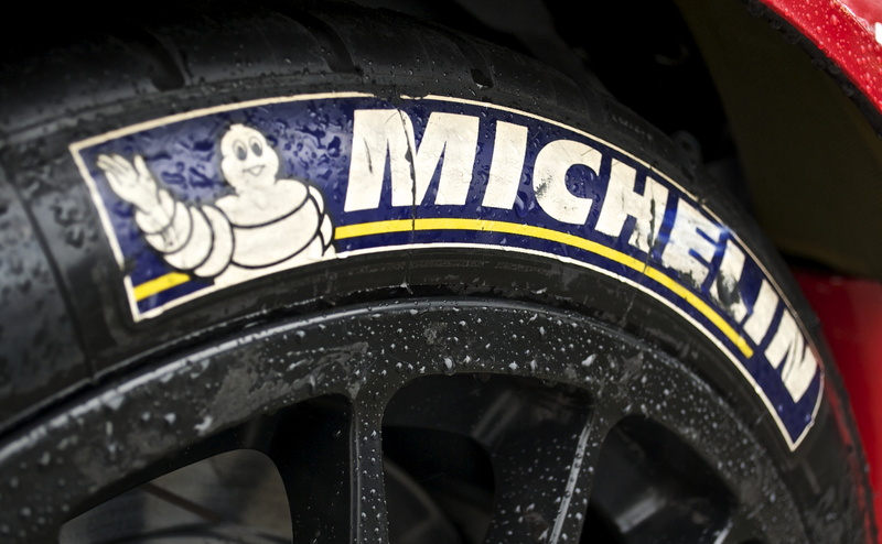 western script, Other Cars, number, michelin, capital letter, car, tyres, tir, r8 lms ultra, vehicle, mode of transportation, transportation, focus on foreground