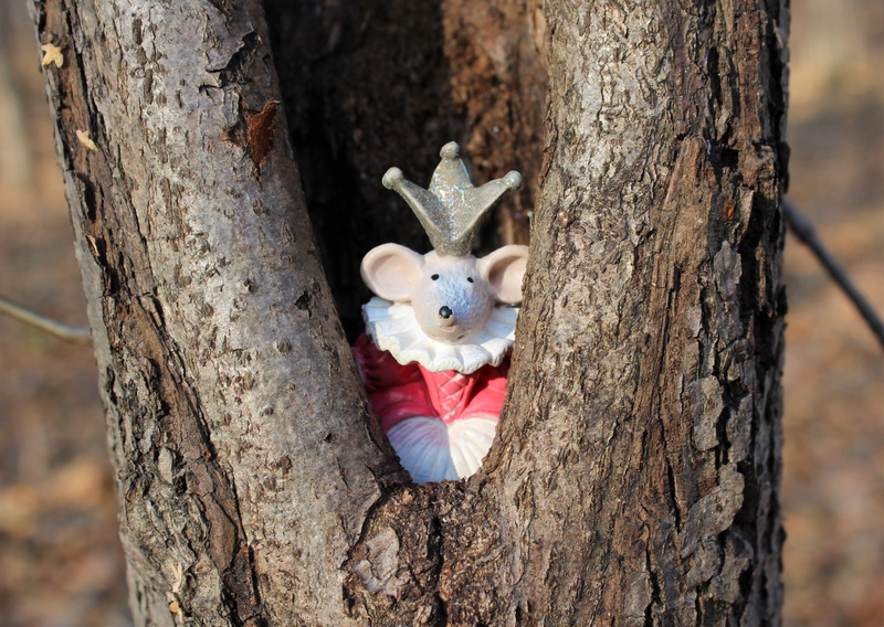 cute, representation, grey, hide, rodent, toy, nora, pry, inside, plush, wicked, plant bark, nutcracker, squeak, no people, peep, trunk, nature, slick