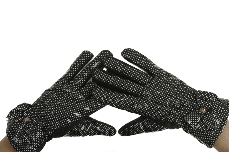 human finger, el, indoors, fashion shoot, design, exposure, glove, fashion, white background, close-up, white fund, human body part, copy space, pattern