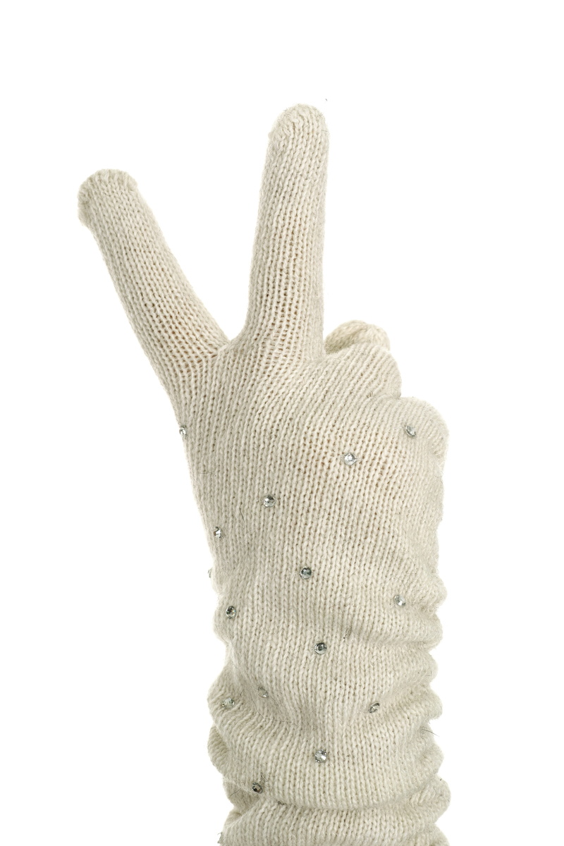 el, body part, photo, single object, two, msn letters, pattern, studio, white color, cold, design, textile, exposure, warm clothing, model, white fund