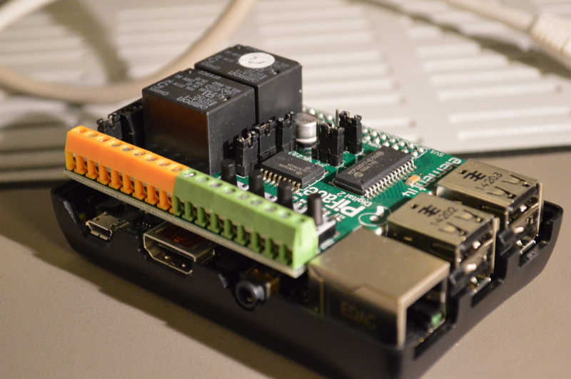 indoors, 5K, macro, plastic, mother board, close-up, electrical component, equipment, industry, computer part, raspberry pi, studio shot, toy, connection