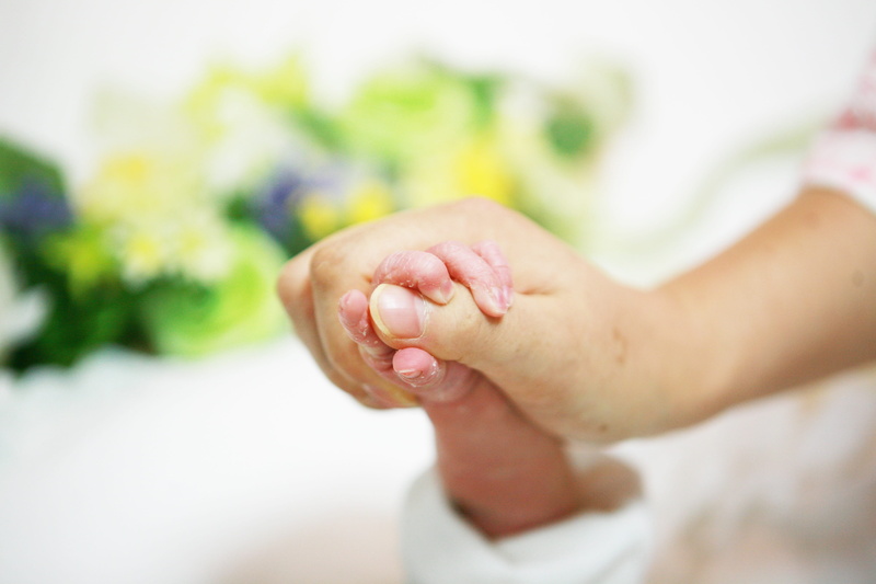 close-up, human body part, newborn baby, human limb, focus on foreground, patient, holding, 4K, one person, pain, human foot, body part, adult, physical injury