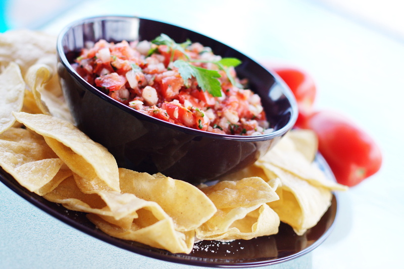 dip, fruit, photo, fresh food, taco, appetizer, food and drink, food, tortilla chip, dinner, snack, mexican, wellbeing, mexican food, focus, bowl, salad