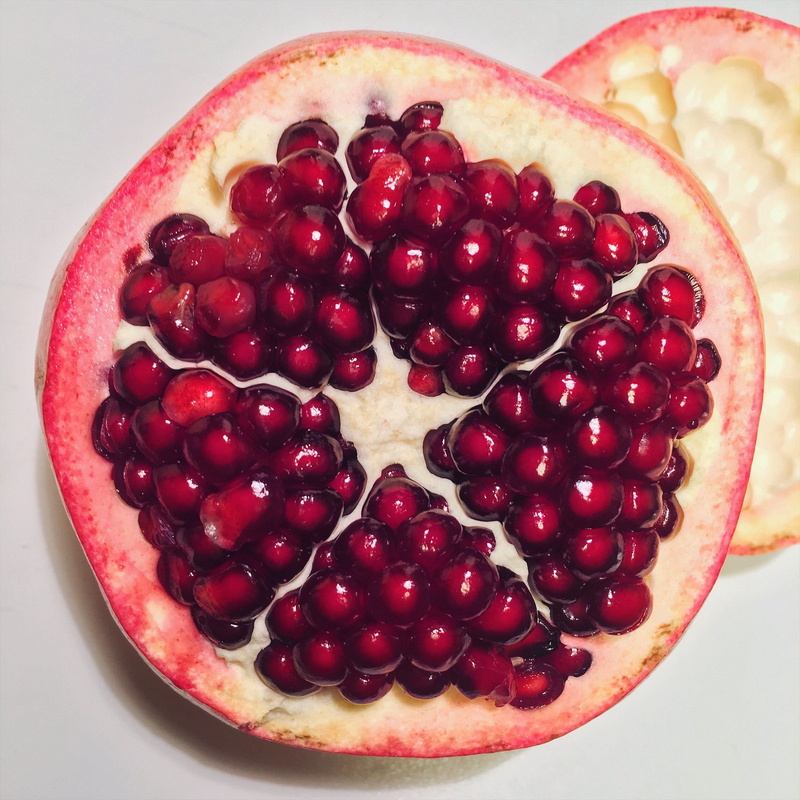 freshness, ripe, healthy eating, indoors, wellbeing, sonigram, tart - dessert, still life, closeup, plate, temptation, 1080P, juicy, antioxidant, high angle view