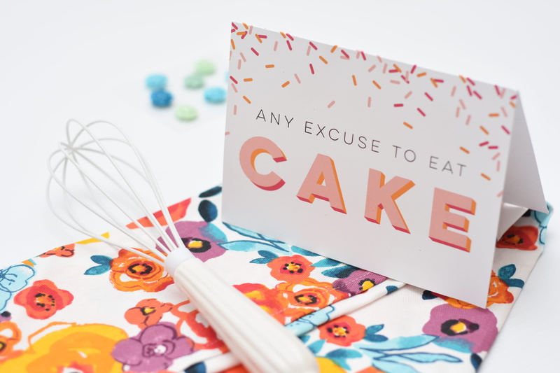 5K, confetti, celebration, close-up, studio shot, message, letter, selective focus, paper, table, still life, western script, excuse, multi colored, card