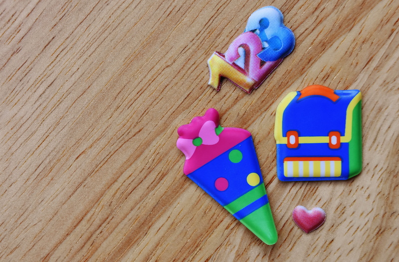 school year, 5K, wood, learn, love, directly above, schultüte, wood grain, indoors, children, still life, multi colored, close-up, sweet food, school launch