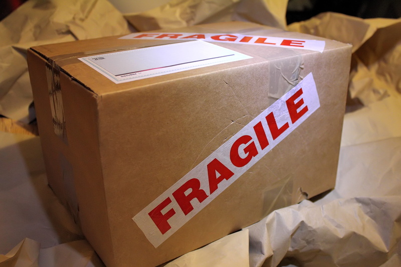 text, gift, focus on foreground, still life, convenience, deliver, cardboard box, cardboard, 5K, mail, container, packaging, send, box, address, freight
