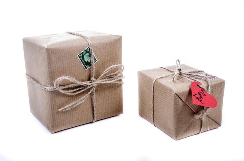 heap, brown, packet, business, box - container, delivering, packing, box, distribution, christmas present, close-up, symbol, bag, merchandise, cardboard