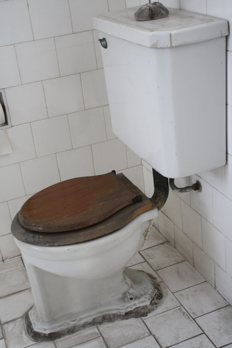 tiled floor, hygiene, Toilet, public building, 4K, container, wall - building feature, flooring, indoors, Restroom, no people, Old, White, lid, domestic bathroom
