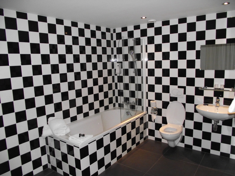 tiled Floor, absence, domestic room, home interior, no People, Bathroom, toilet bowl, wall - building feature, Black White, white, hygiene, tile, Toilet