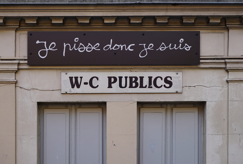 no people, building exterior, wood - material, alphabet, ben, nizza, facade, western script, symbol, wc public, built structure, communication, food and drink industry