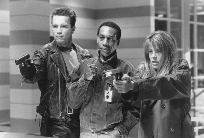 indoors, gun, business, Sarah Connor, people, mid adult, Arnold Schwarzenegger, young adult, weapon, waist up, Terminator, government, men, group of people