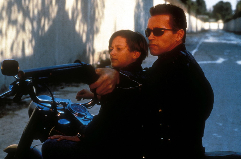Edward Furlong, lifestyles, John Connor, leisure activity, mature men, mode of transportation, real people, Judgment Day, day, arnold, riding, motorcycle