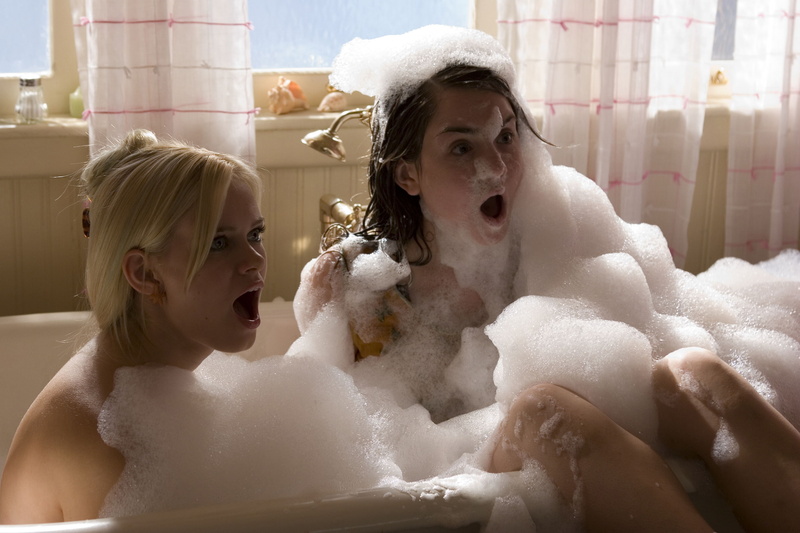 Aquamarine, 2K, foam, JoJo, bath, Sara Paxton