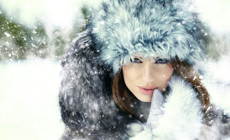 coat, snowing, portrait, grey, 720P, Girl, fur trapper hat, snowflake, fur hat, beauty, hood - clothing, jacket, fur, Winter, Snowflakes, Snow, outdoors