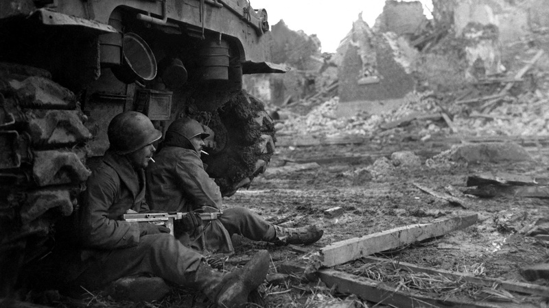 history, World War II, war, military, government, gun, nature, M4 Sherman, human representation, sitting, architecture, armed forces, rifle, United States Army