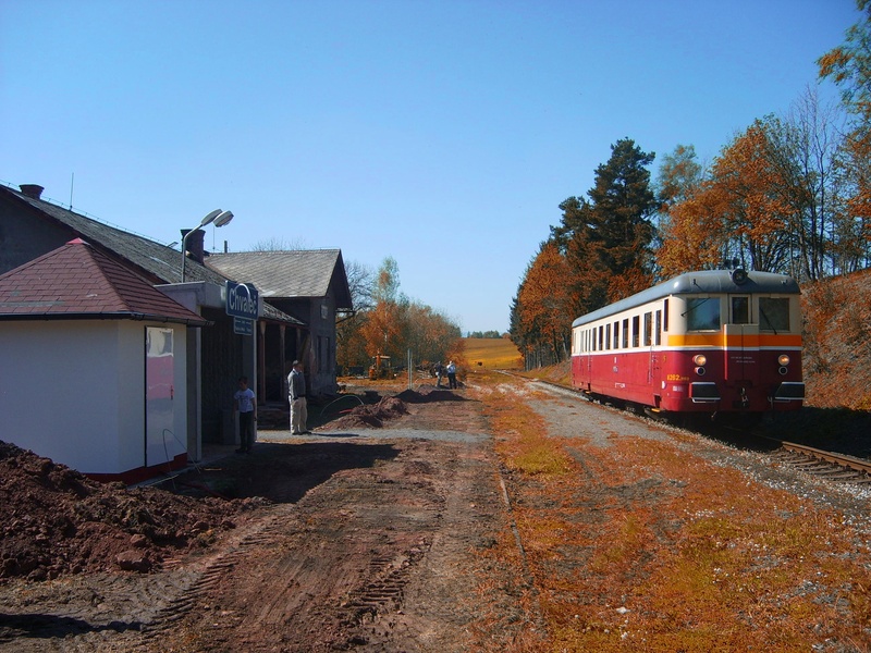 autumn, station, mode of transportation, train, railroad, copy space, railroad track, rail transportation, buildings, fall, sky, direction, outdoors, transportation