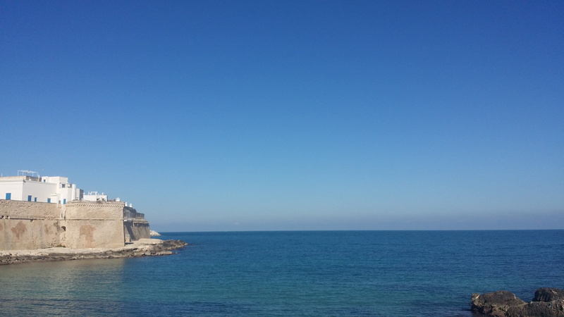 horizon, outdoors, calm, architecture, built structure, no people, the past, monopoli, water, scenics - nature, copy space, beauty in nature, landscape