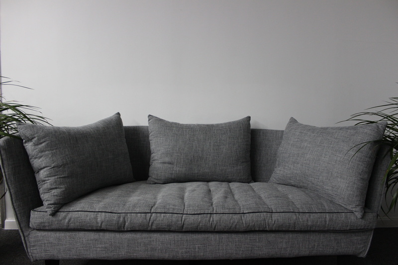 indoors, living room, luxury, cozy, no people, absence, cushion, design decorations, house, pattern, stuffed, pillow, copy space, domestic room, modern