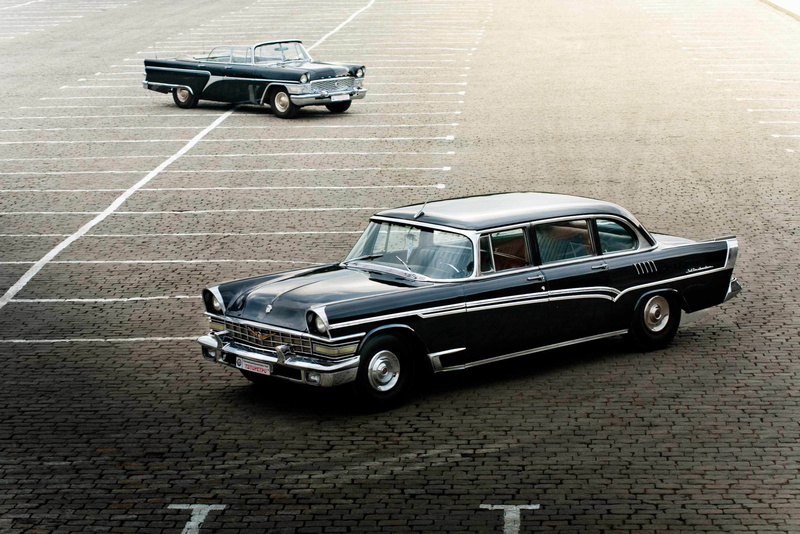 street, collectors Car, city, retro, mode of Transport, high angle view, ZIL, history, antique, motor vehicle, black, urban Scene, mode of transportation