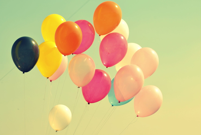 multi colored, no people, group of objects, studio shot, nature, celebrate, closeup, low angle view, lot, decoration, helium, bright, celebration, floating